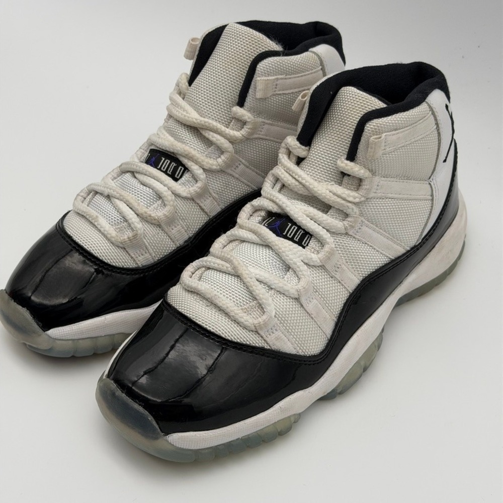 Jordan 11 Retro Concord 378038-100 4Y - Picture 12 of 13